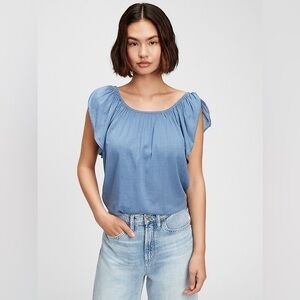 GAP Ruffle Flutter Short Sleeve Scoop Neck Top Blouse in Cornflower Medium